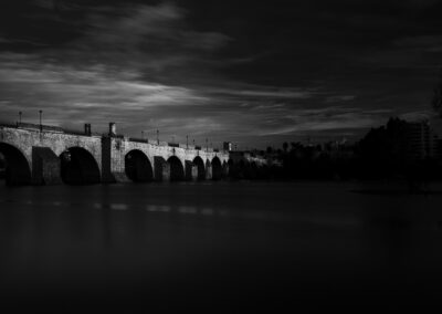 Fotografía del llamado Puente Viejo o puente de Palmas en Badajoz